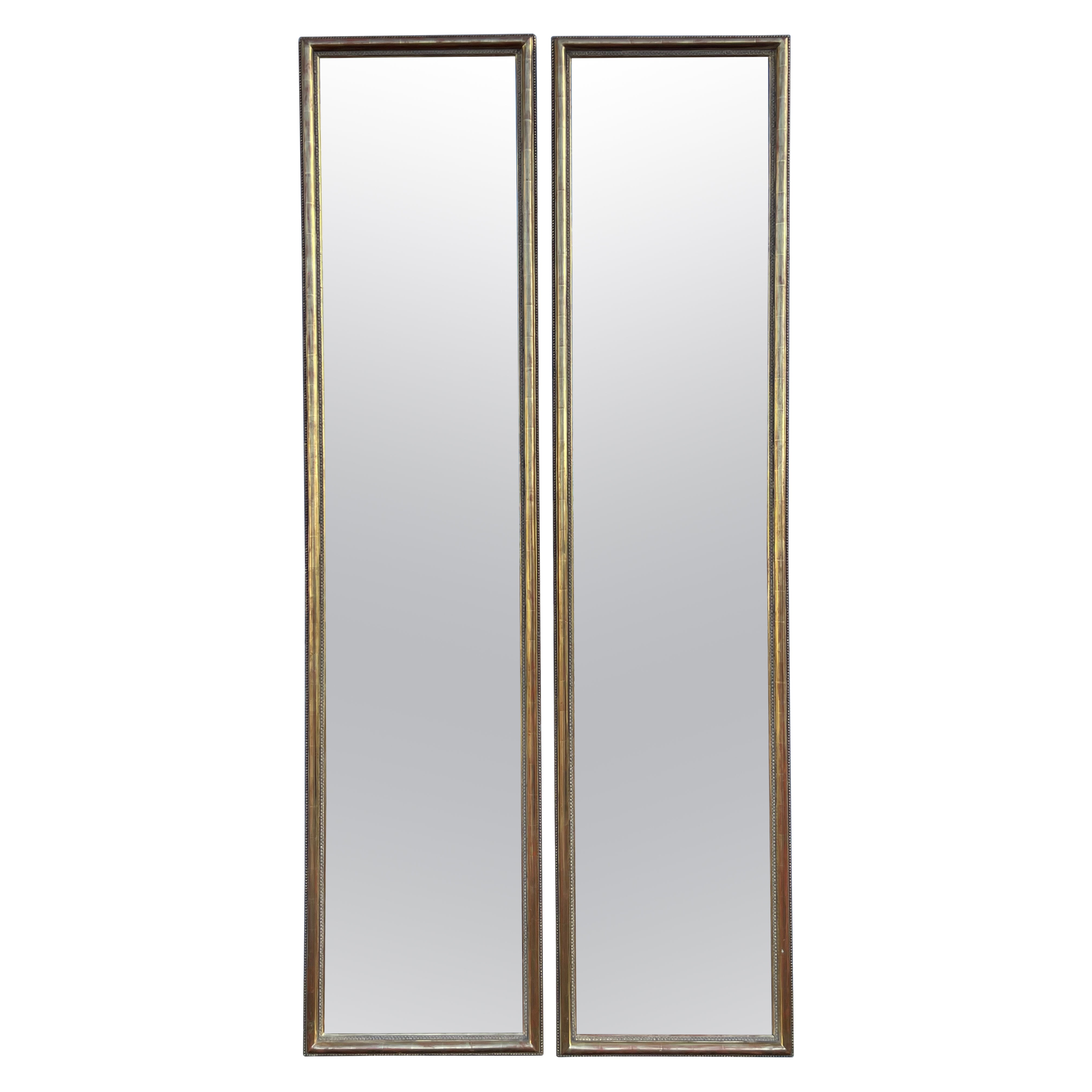 Paire de miroirs longs dorés d'origine du 19ème siècle en vente