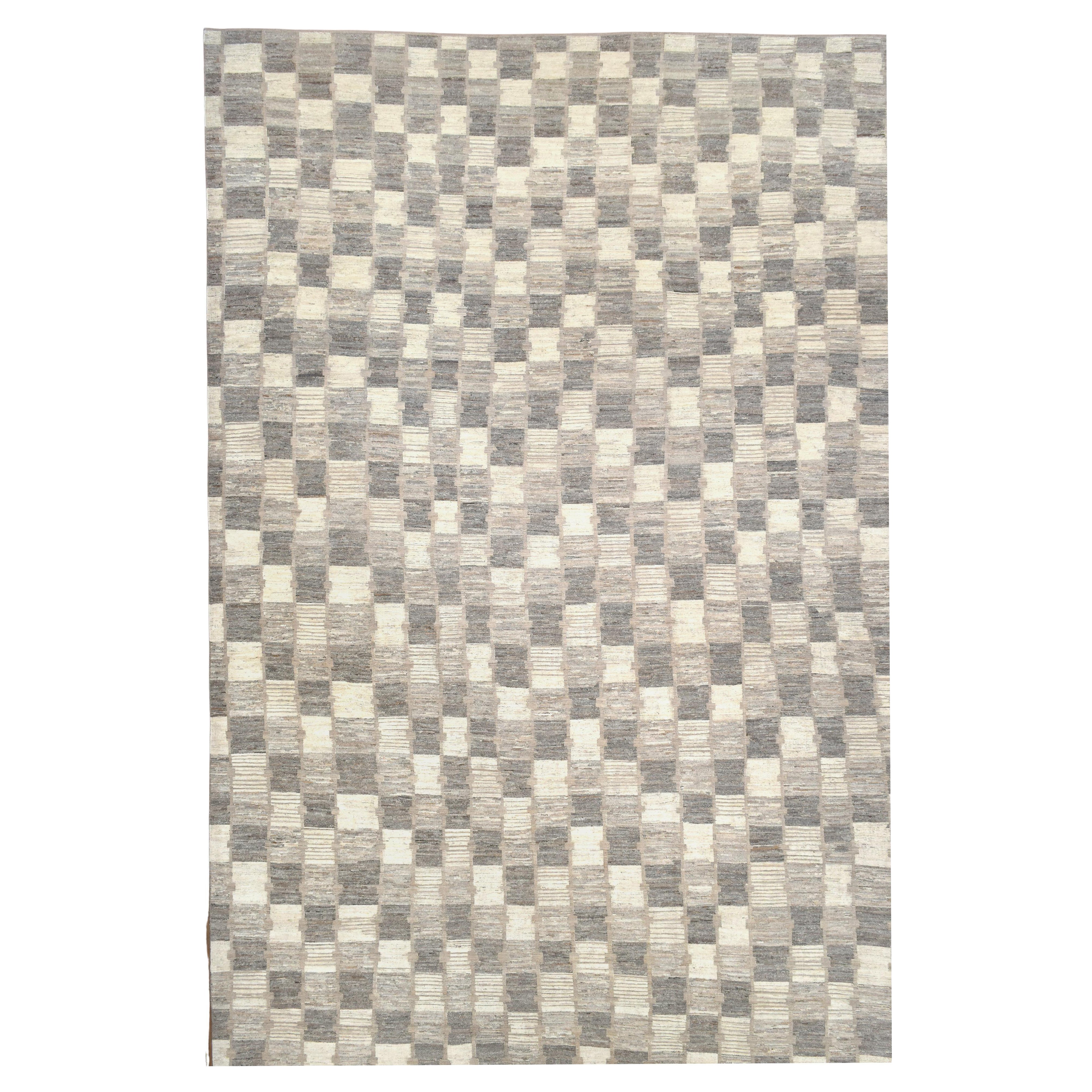 Geometrischer Wollteppich in Naturtönen mit kariertem Muster 20'x25'5''