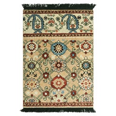 Alfombra estilo Kuba caucásica de Rug & Kilim en dorado claro con motivos florales