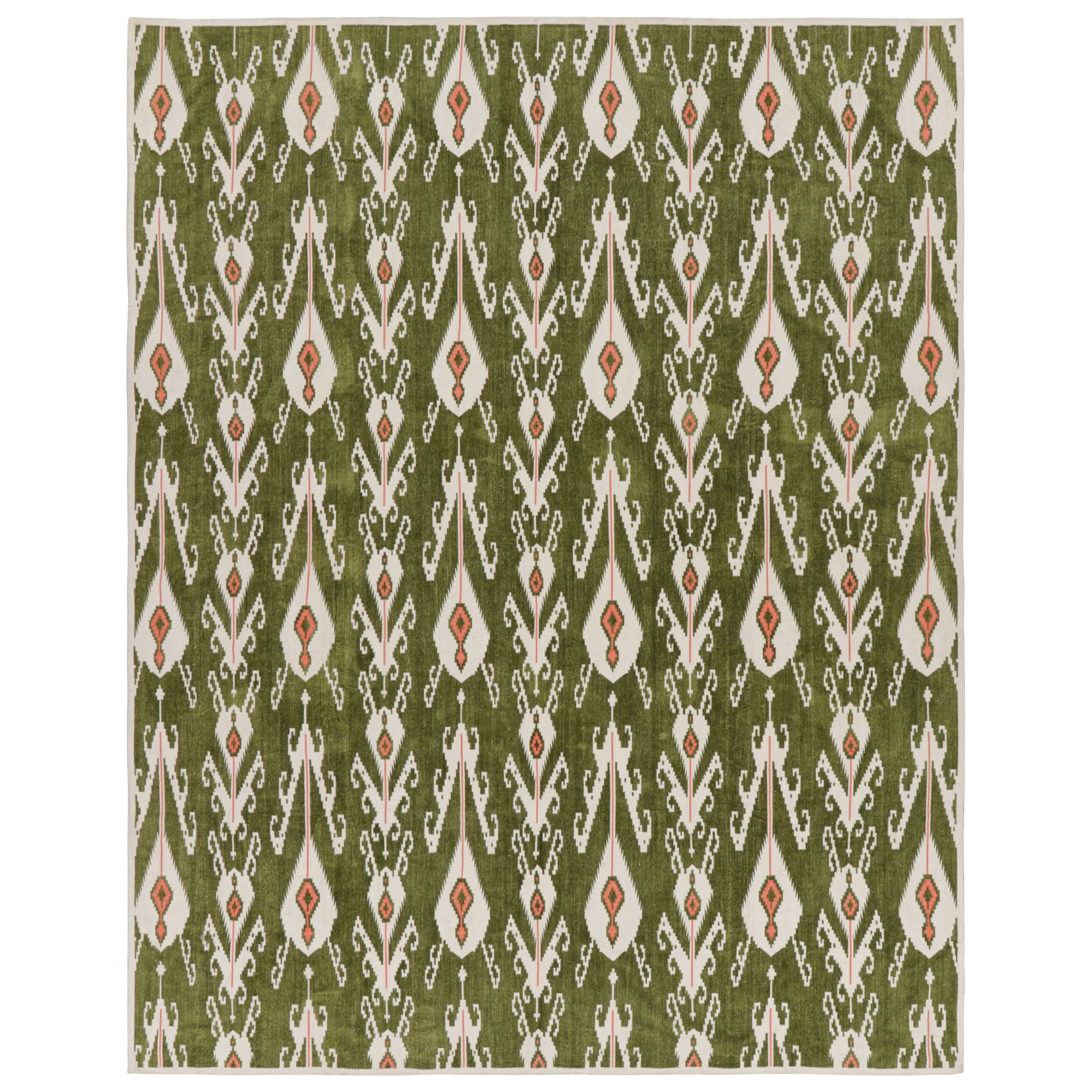 Alfombra Dhurrie Contemporánea Rug & Kilim en Verde con Ikats Blancos y Rosas en venta