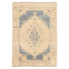 Turkey Anatoly Small Rug Circa 1940 - Wool Gray Ivory Design - 92521