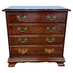 Traditional Chippendale Mahogany Chest of Drawers