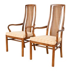 Sillones de comedor Drexel Heritage de mediados de siglo, modernos, de nogal y con respaldo alto de caña