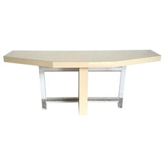 Konsolentisch aus Laminat und Lucite, beige lackiert, Postmodern