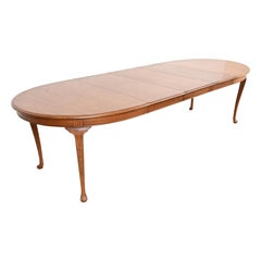 Davis Cabinet Company Queen Anne Solid Cherry Wood Extension Dining Table, 1960s
