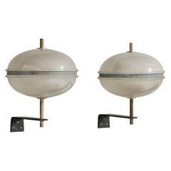 Diseñador italiano, Apliques, Latón, Metal, Vidrio, Italia, Años 1960