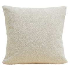 Cuscino in morbido bouclé color crema 60x60 cm.
