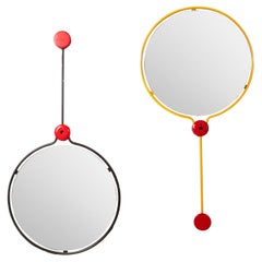 Set de 2 miroirs pivotants en métal rouge et jaune