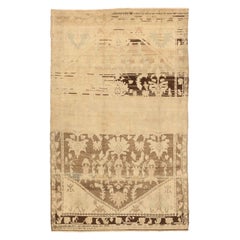 Persian Broojerd Small Rug - Wool Brown Ivory Design - 75680