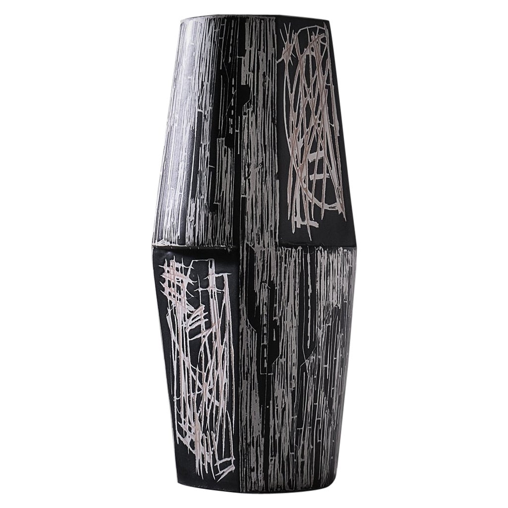 Large Geometric shaped ceramic vase by Victor Cerrato, Italy 1960s For Sale
