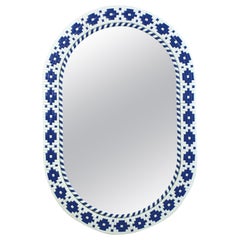 Miroir ovale tissé bleu et blanc Midcentury