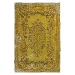 6.5x10 Ft Vintage Distressed Turkish Rug neu gefärbt in Gelb für moderne Innenräume