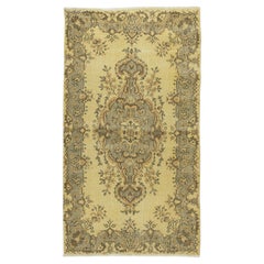 4x7 Ft Modern Handmade Wool Area Rug with Medallion Design & Yellow Background