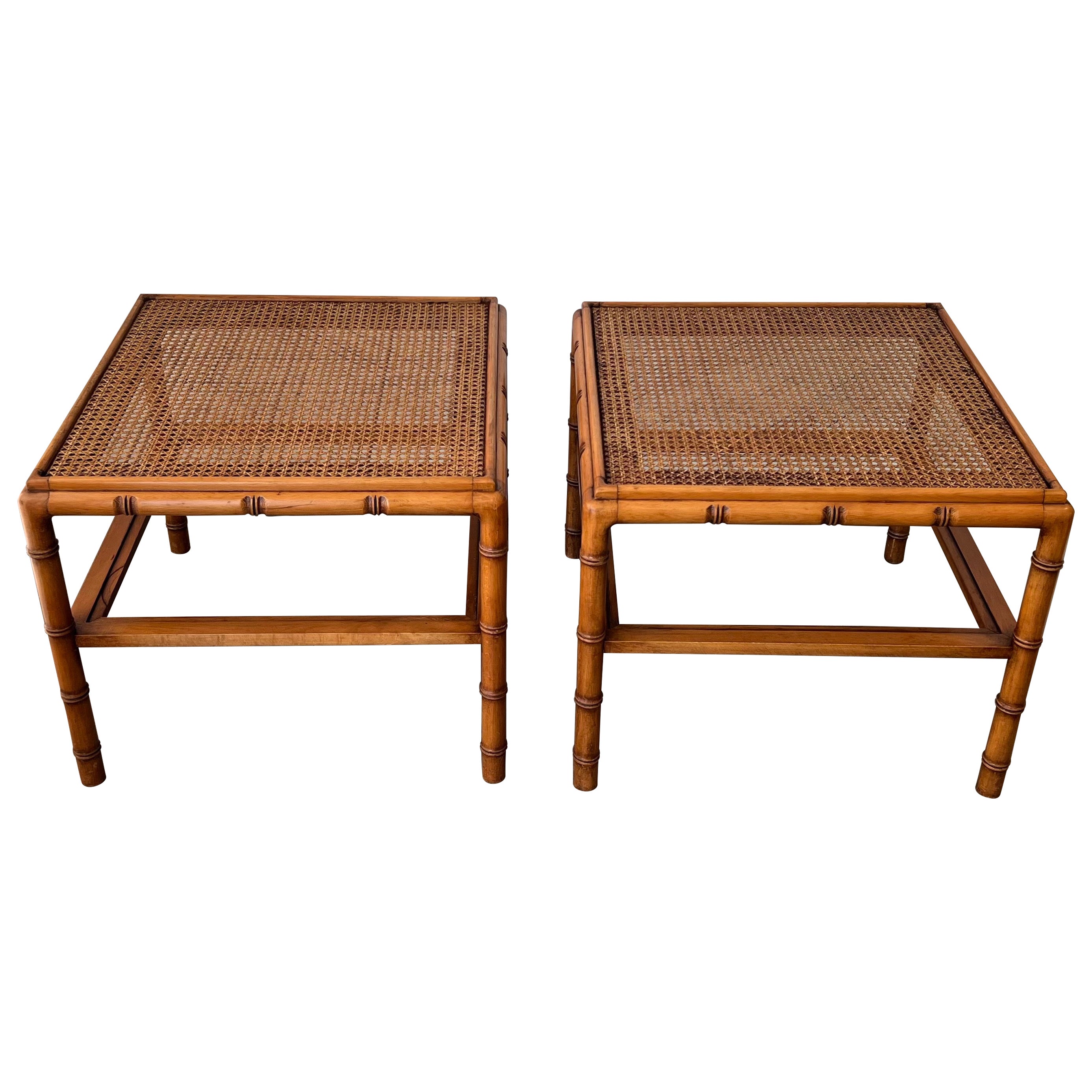 Paar große Beistelltische aus Faux-Bamboo-Holz mit Caned Top