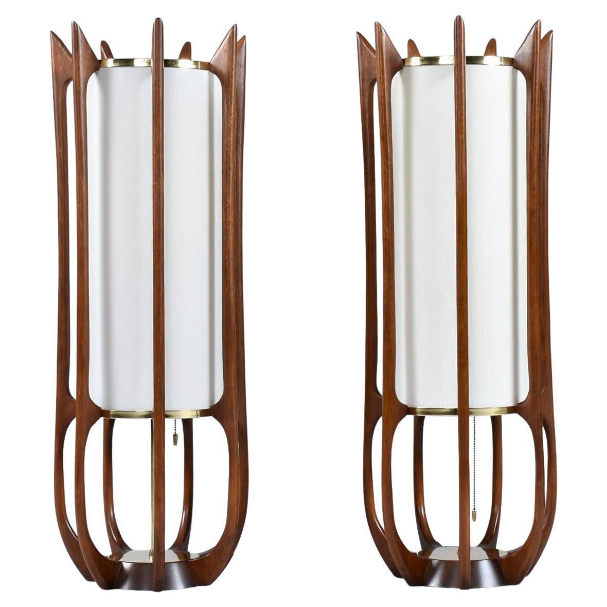 Pair of Modeline Model 635 Cylinder Shaped Sculptured Walnut Table Lamps