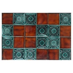 1 delle 30 piastrelle a rilievo smaltate Art Deco di Gilliot, Hemiksem, circa 1920