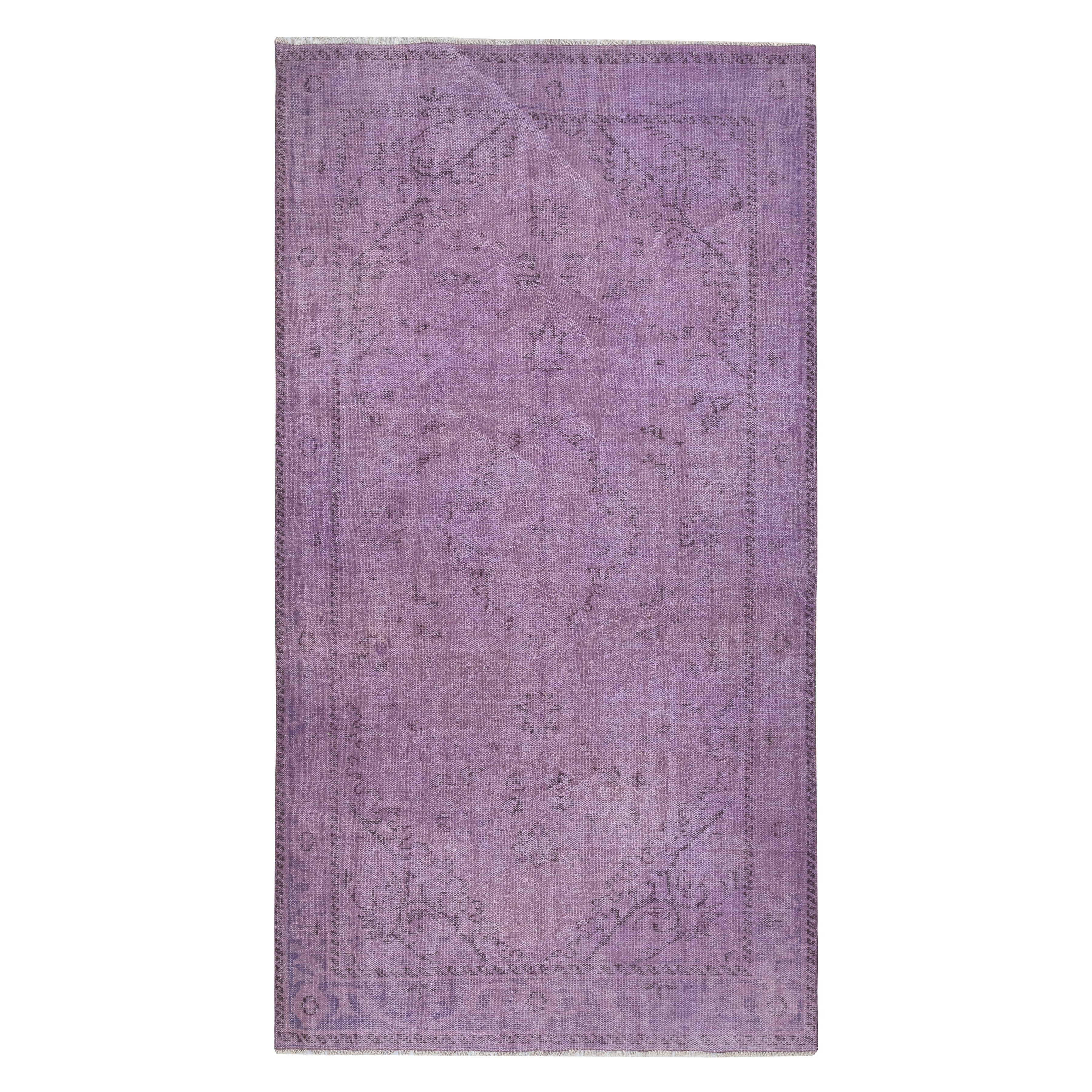5.5x10 Ft Vintage Handmade Turkish Area Rug teed in Purple, Bohemian Home Decor en vente