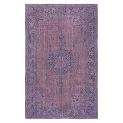 Tappeto vintage turco 5.6x8.8 Ft tinto in viola per interni moderni