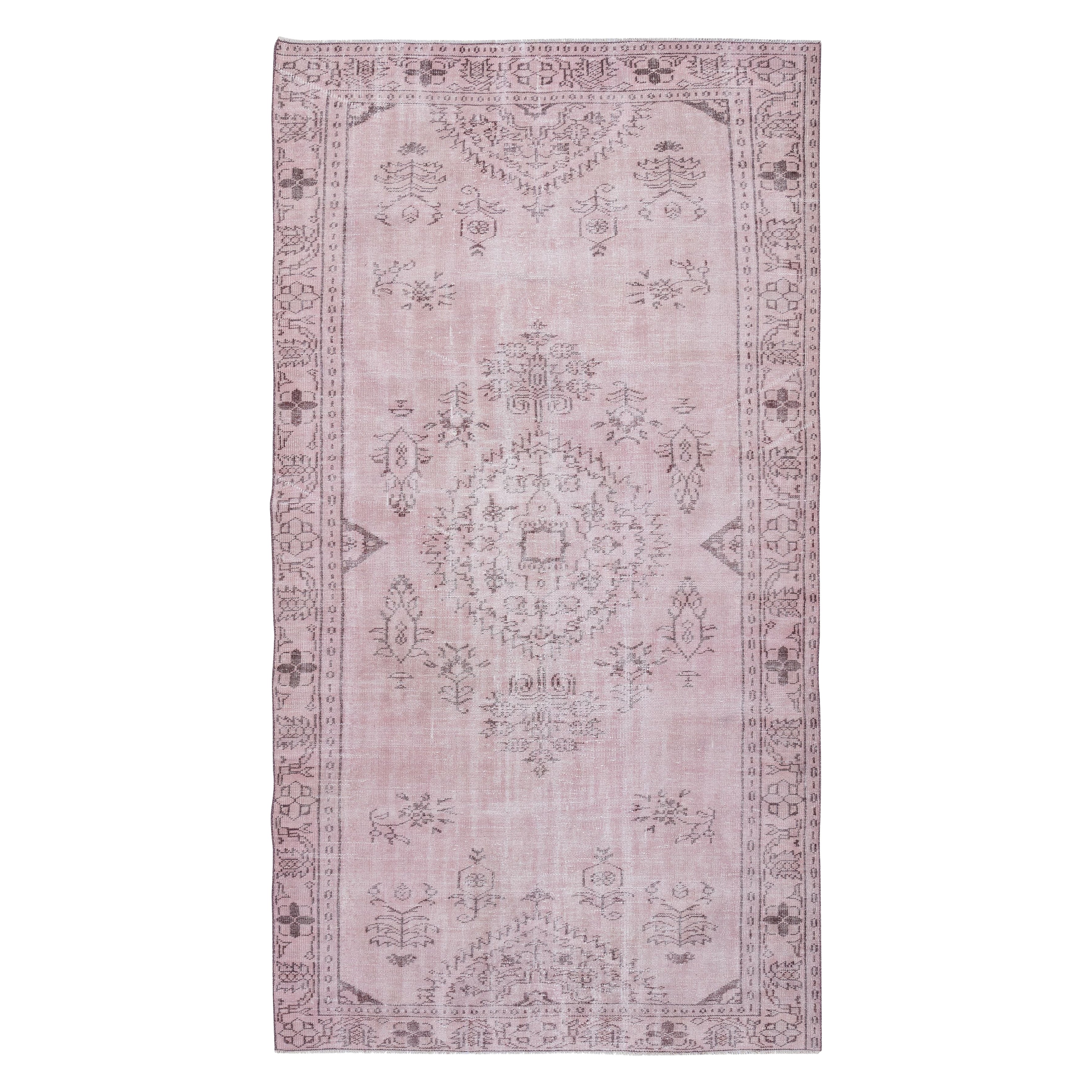 5.4x10 Ft Modernity Area Rug in Light Pink, Handwoven and Handknotted in Turkey (tapis tissé et noué à la main en Turquie)
