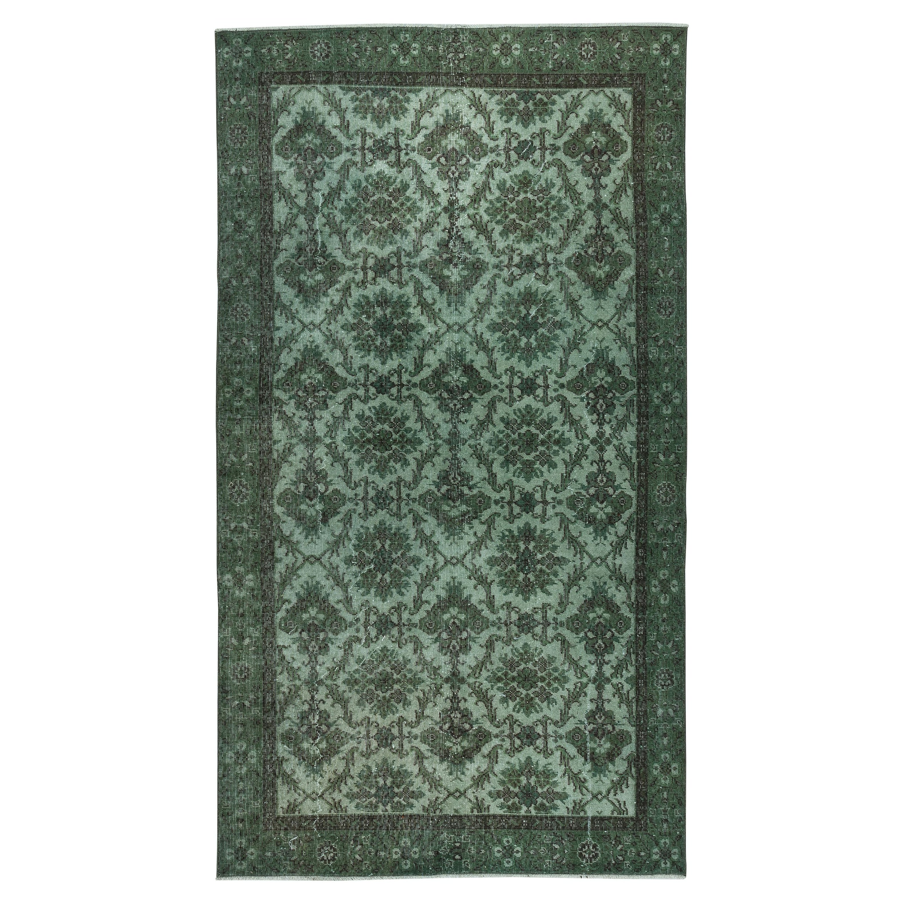 5.2x9.3 Ft Contemporary Handmade Floral Pattern Turkish Area Rug in Green Color (Tapis turc contemporain à motifs floraux faits à la main)