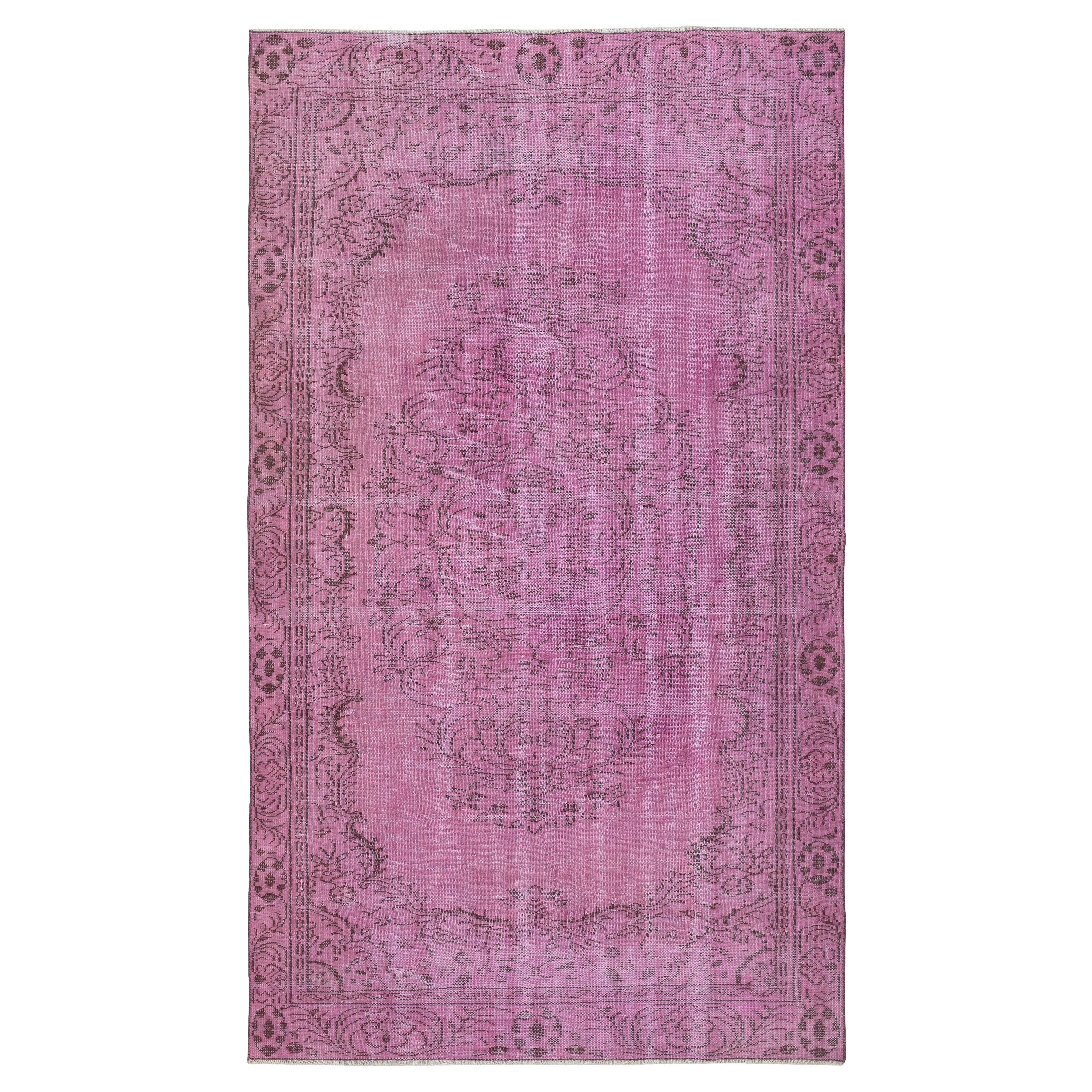 Tappeto vintage turco 5.5x9.4 Ft tinto in rosa per interni moderni