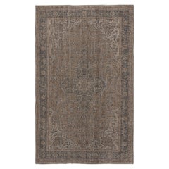 Tappeto vintage turco 5.6x9 Ft tinto in marrone per interni moderni