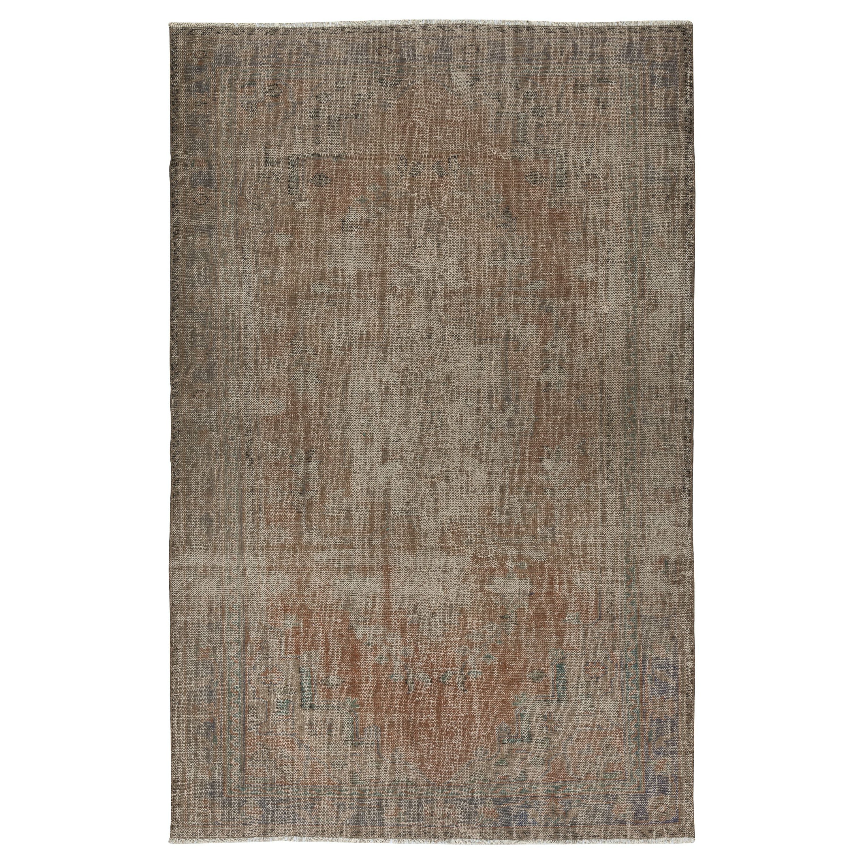 6.2x9.4 Ft Shabby Chic Style Modern Area Rug in Brown. Hand-Knotted in Turkey For Sale