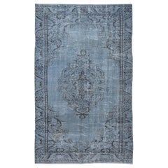 Tappeto vintage turco 5.7x9.2 Ft tinto in blu per interni moderni