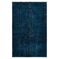 Alfombra turca vintage de 6,2 x 10 pies teñida de azul marino para interiores modernos
