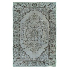 6x9 Ft Light Blue Color Handmade Turkish Wool Area Rug for Modern Interiors (Tapis de laine turque fait à la main pour les intérieurs modernes)