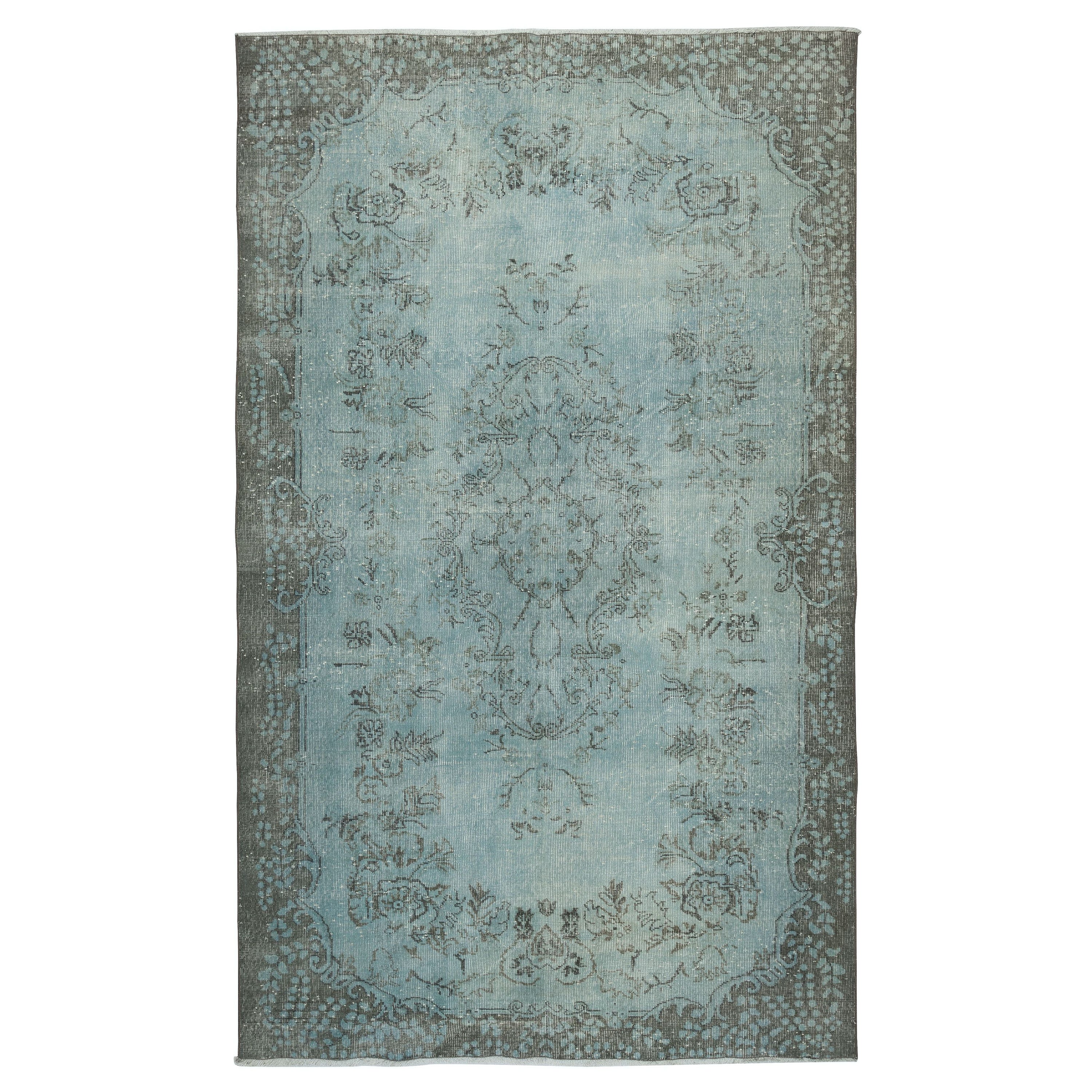 5.8x10 Ft Hand Knotted Light Blue Color Area Rug with Medallion Design For Sale