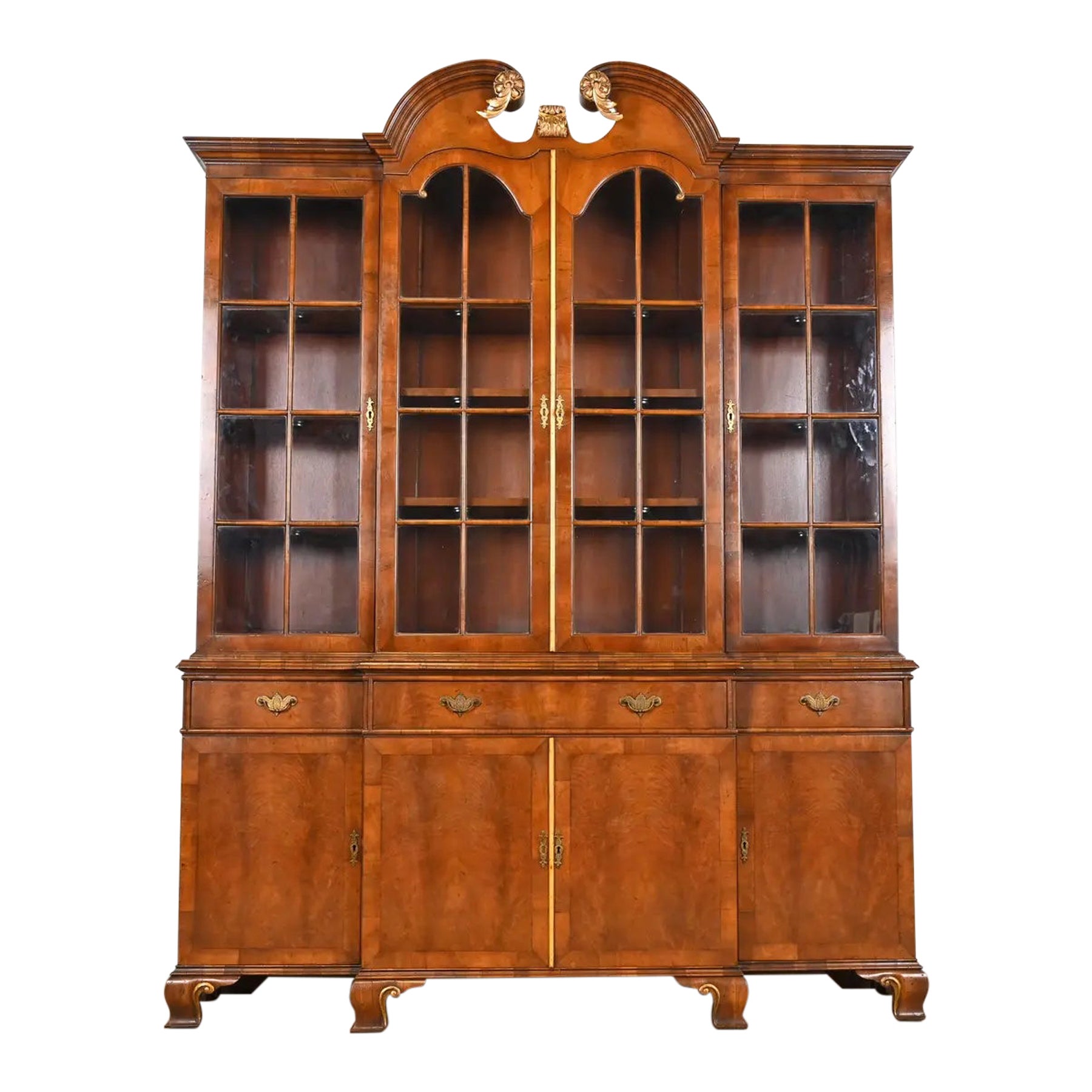 Baker Furniture Style Georgian Carved Flame Mahogany and Gold Gilt Bookcase