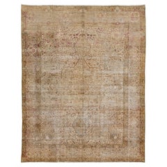 Antiker persischer Kerman-Medaillon-Teppich aus Wolle, handgefertigt in Beige mit Medaillon