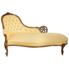 Walnut Victorian Period Antique Chaise Longue