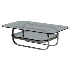 Runder verchromter niedriger Couchtisch mit zwei rauchfarbenen Glasplatten, 1970er Jahre