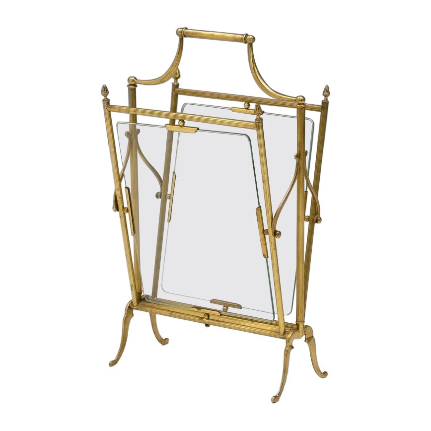Magazine Stand