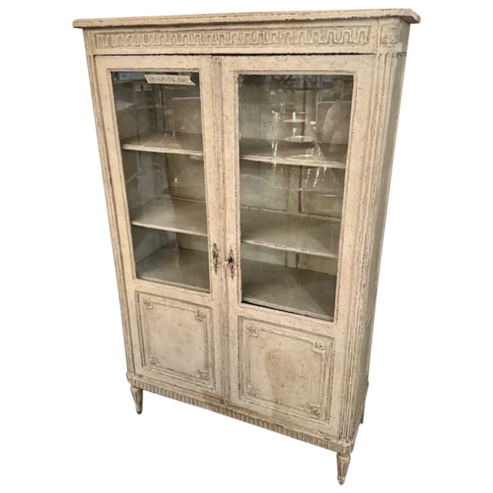 Vitrine française Louis XVI
