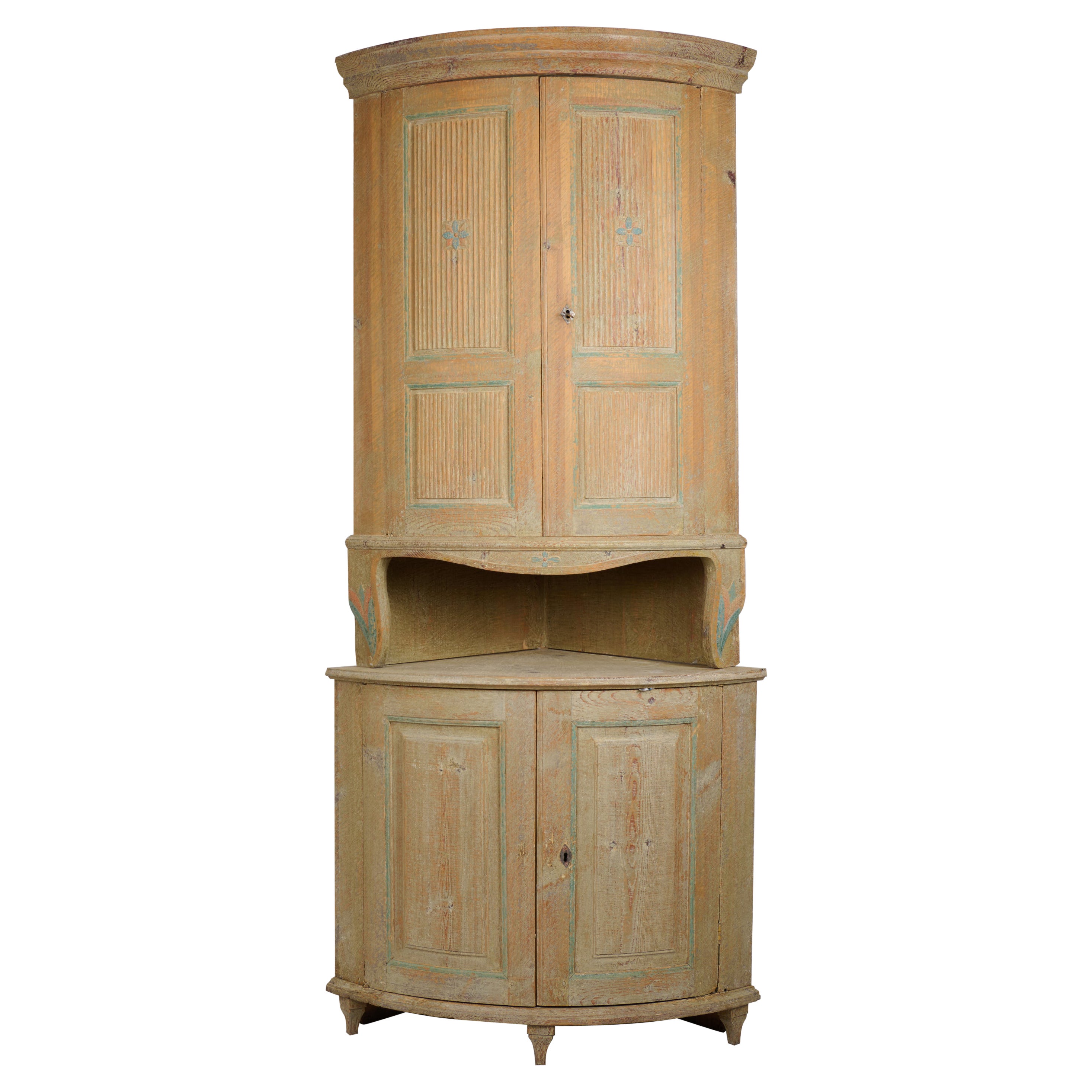 Antique Swedish Corner Cabinet in Gustavian Style with Carved Stylised Flowers