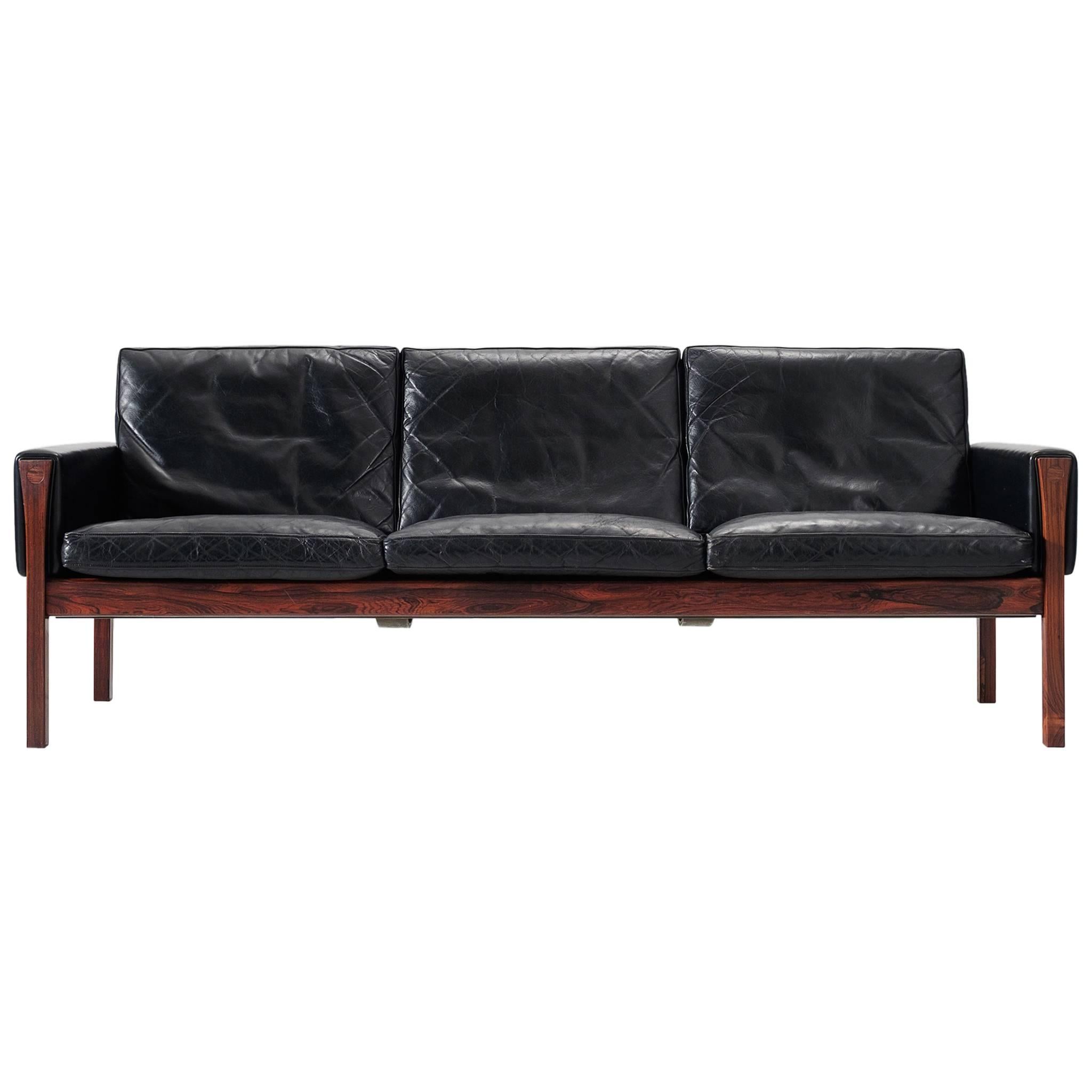 Hans J. Wegner Sofa in Black Leather and Rosewood 