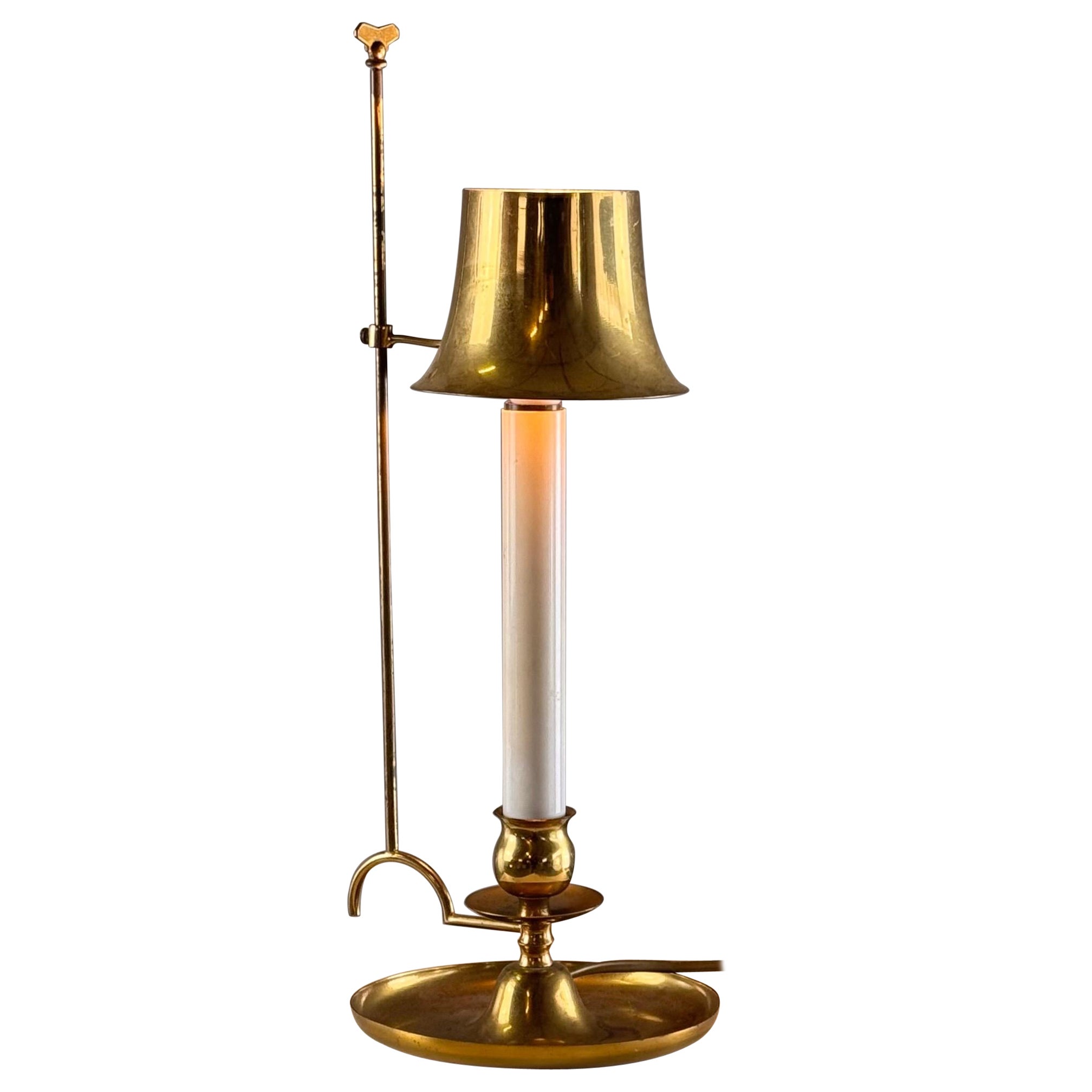 Elegant Bouillotte Table Lamp in Brass with Adjustable Shade, Italy, 1940s