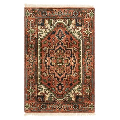 Rug & Kilim's Heriz Style Teppich in Rot und Rosa mit Medaillon und Blumenmustern
