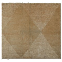Rug & Kilim's Contemporary Square Rug in Beige-Brown with Muted Diamond Patterns (Tapis carré contemporain en beige et brun avec des motifs de diamants en sourdine)