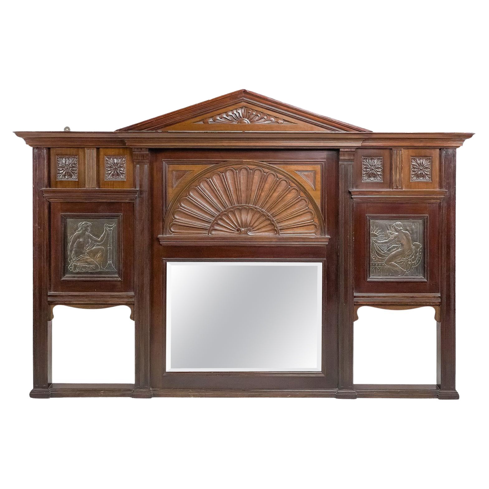 Specchio in noce intagliato Aesthetic Movement di J Smithey