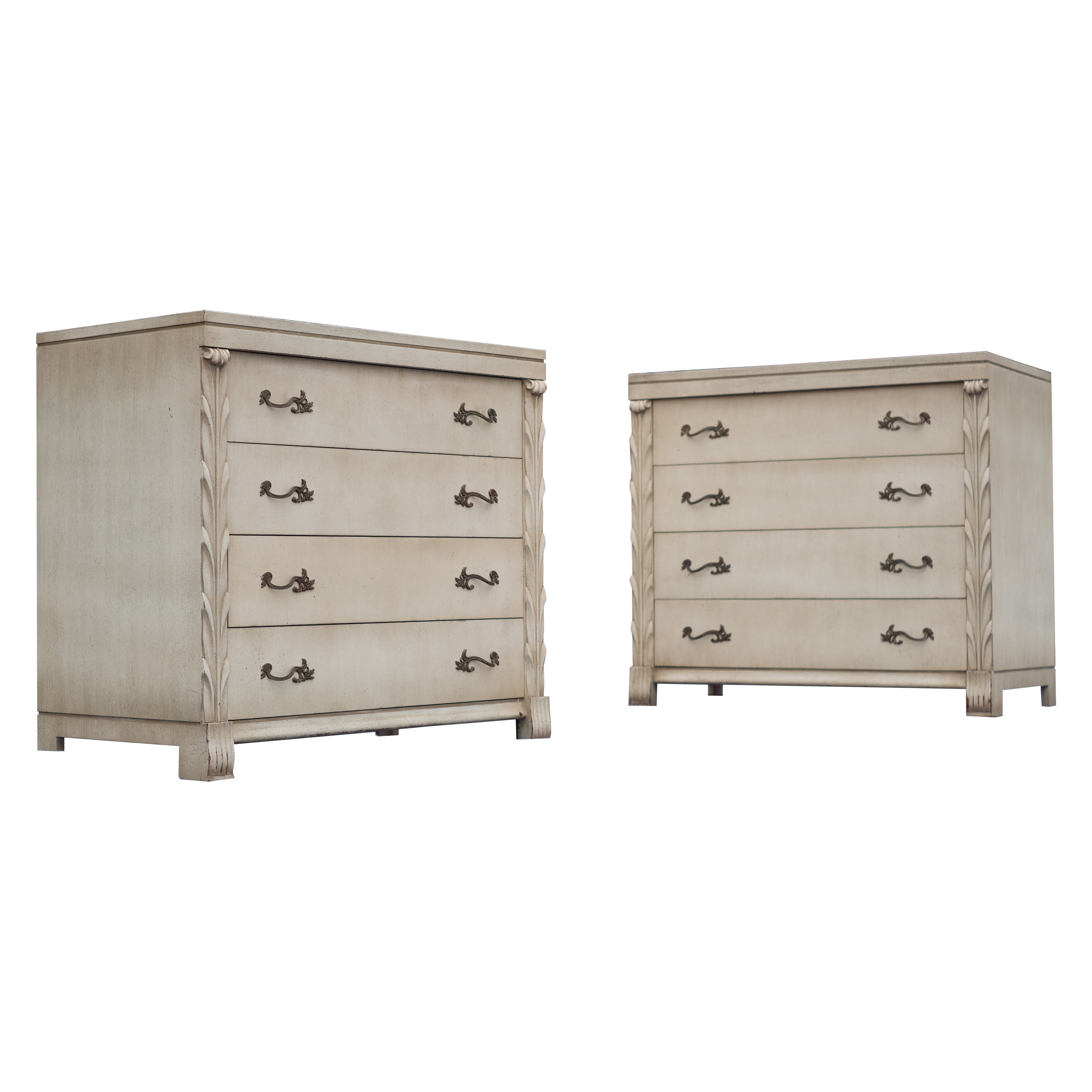 Coppia di H. H. Robsjohn-Gibbings Attr. per le casse di John Stuart Gentlemans/Bachelors