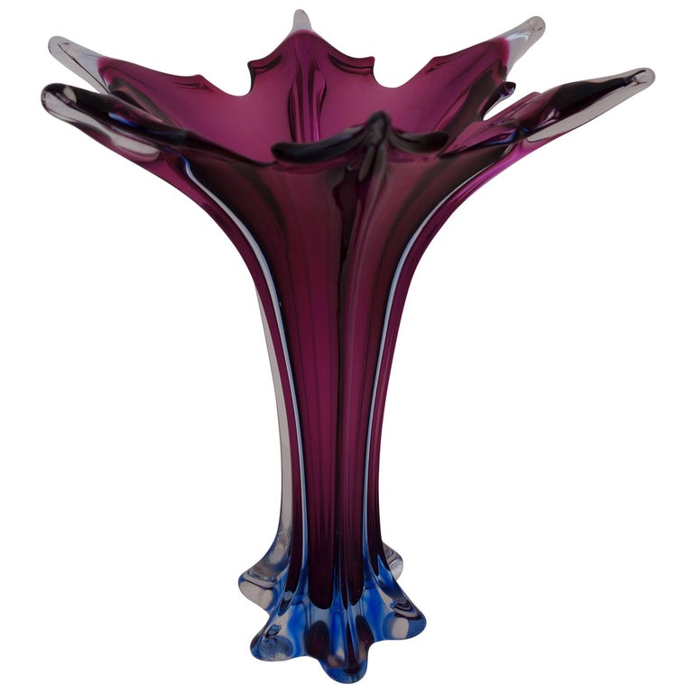20th Century Italian Murano Glass Vase For Sale
