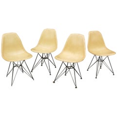 Set of Four Eames for Herman Miller Fiberglass Side Chairs Eiffel Tower Bases
