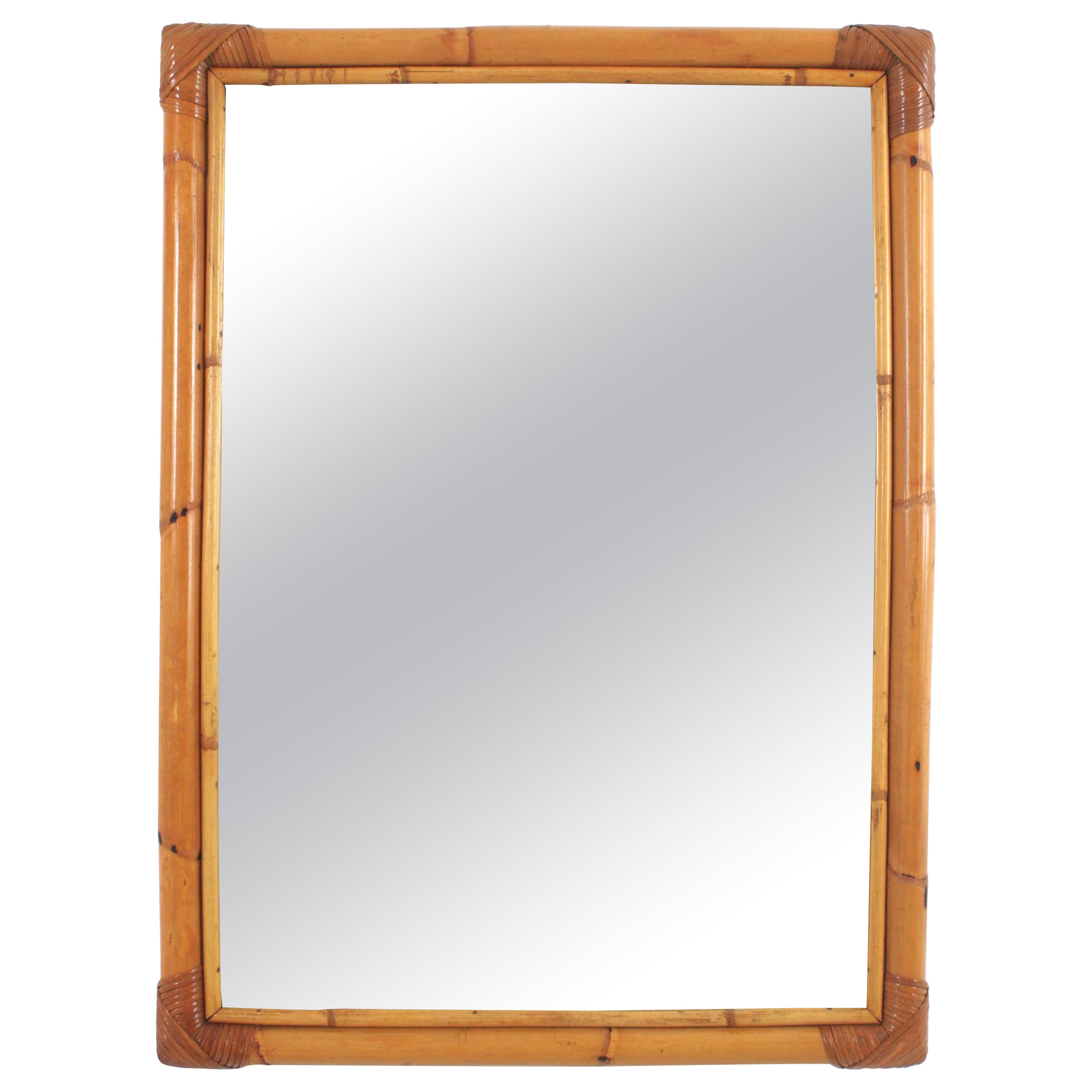 Miroir rectangulaire en rotin de bambou, années 1960 en vente