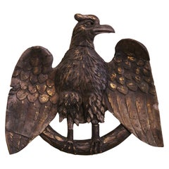 Sculpture murale française du 19ème siècle avec aigle sculpté