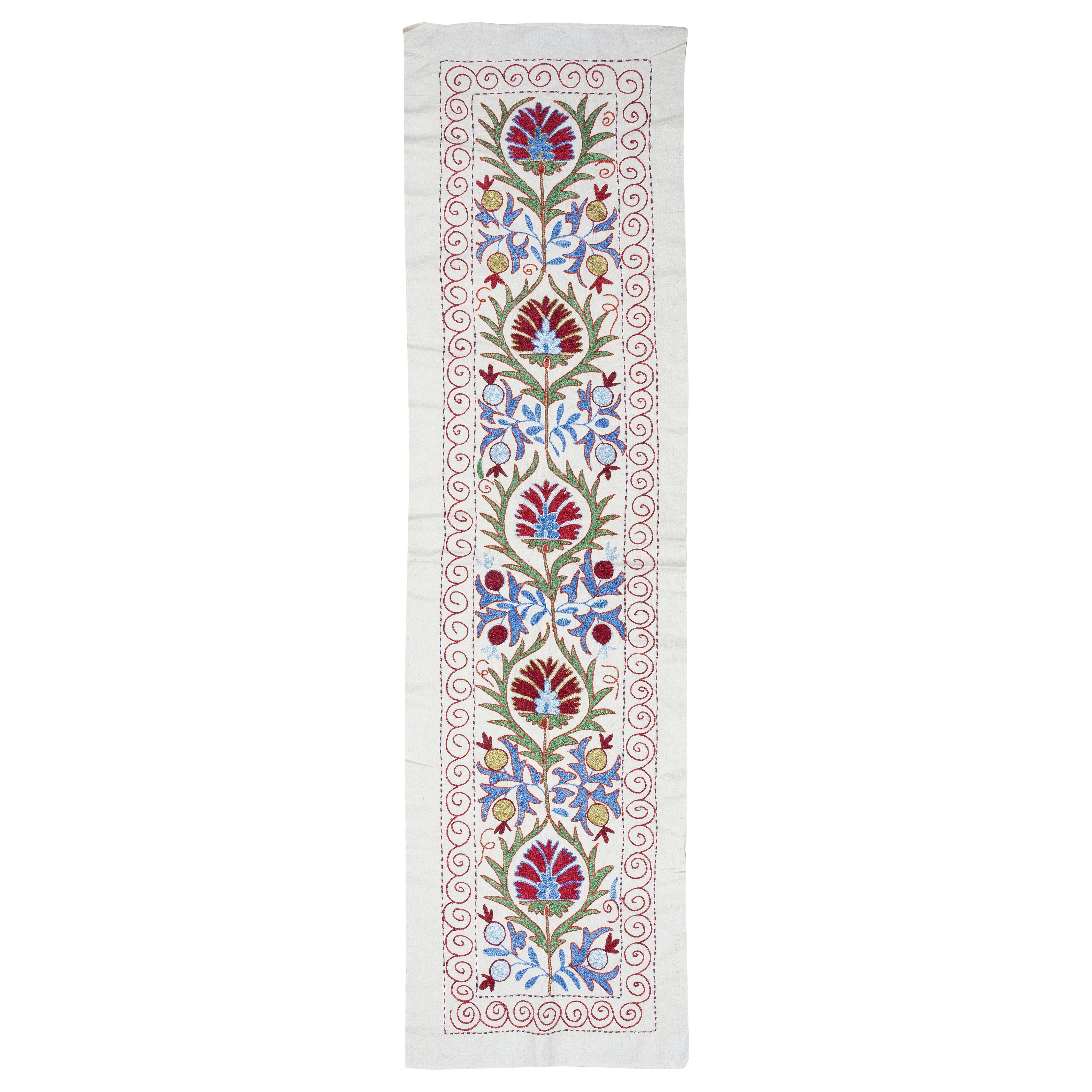 Appendiabiti da parete in cotone ricamato 20x71. Runner da tavola colorato. Decorazioni murali Boho