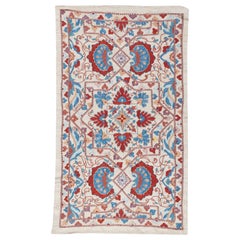Tenture murale brodée 100 % soie de 20 x 34 cm. Nouvelle nappe. Décoration murale boho